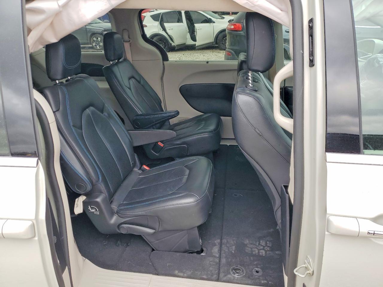 2021 CHRYSLER Pacifica