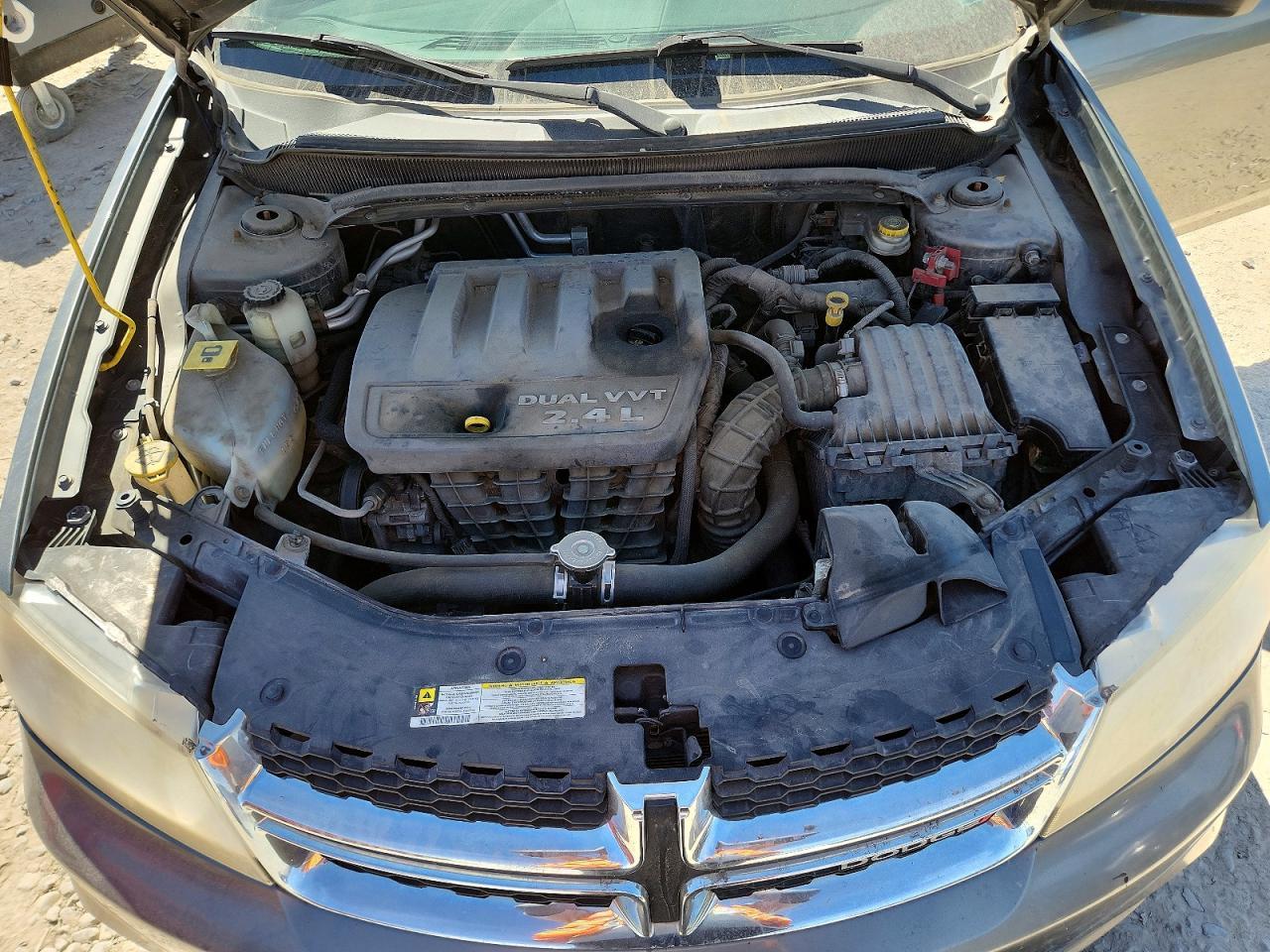 2013 DODGE Avenger