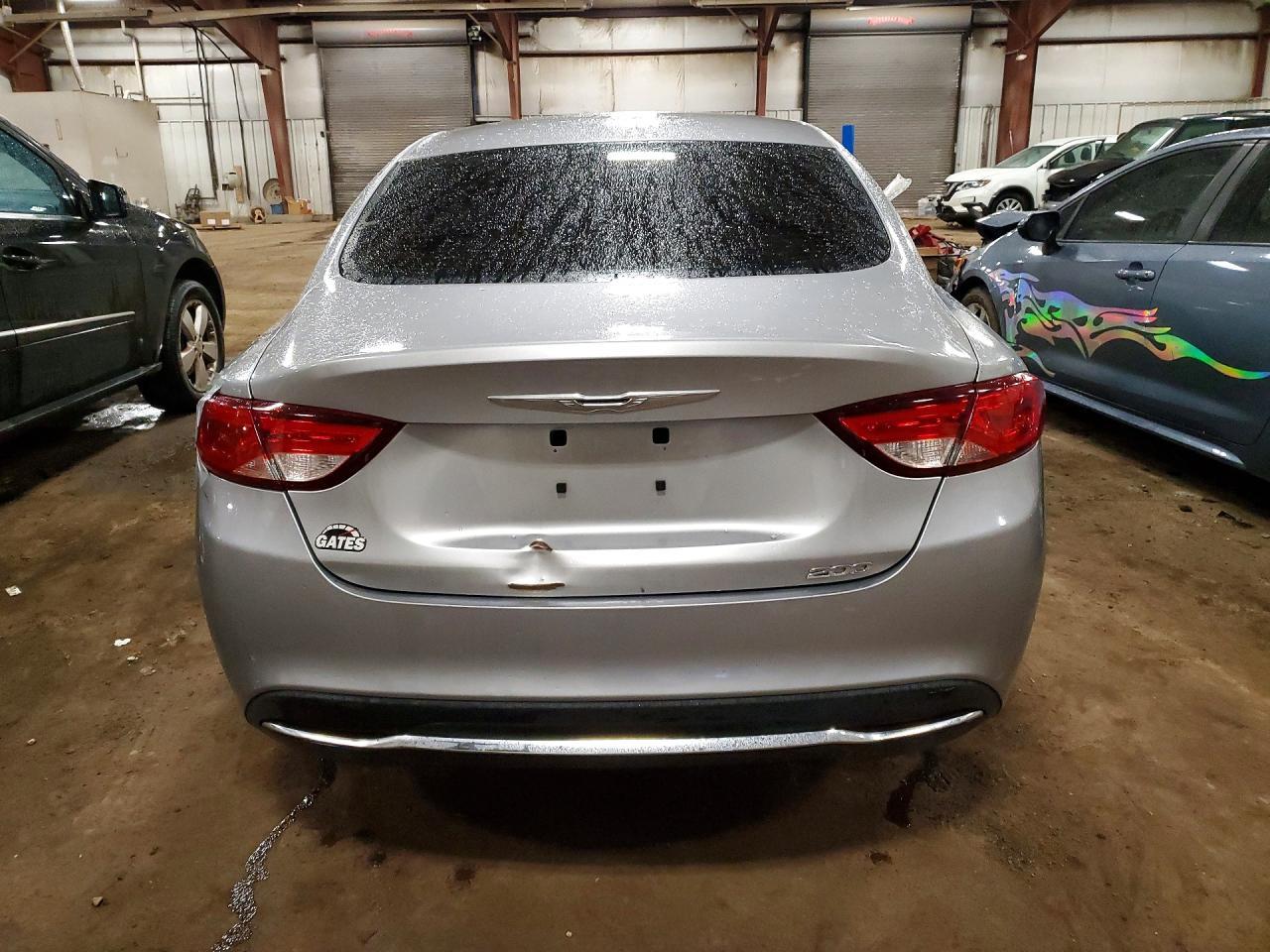 2015 CHRYSLER 200