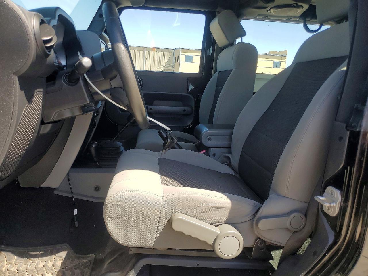 2010 JEEP WRANGLER