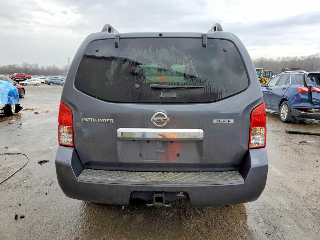 2012 NISSAN PATHFINDER