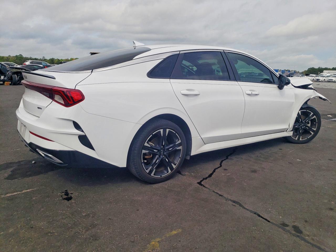 2023 KIA K5