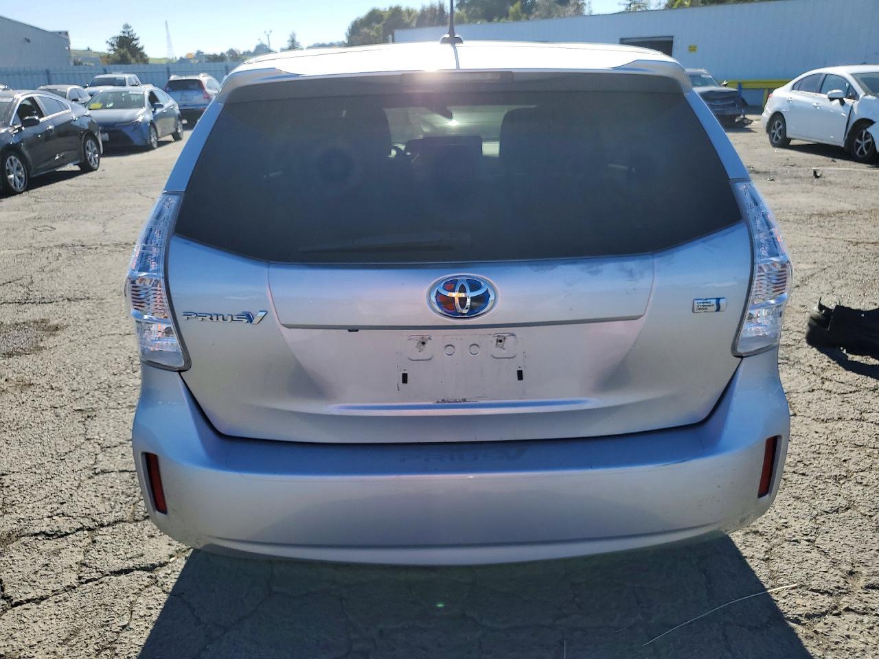 2012 TOYOTA PRIUS V
