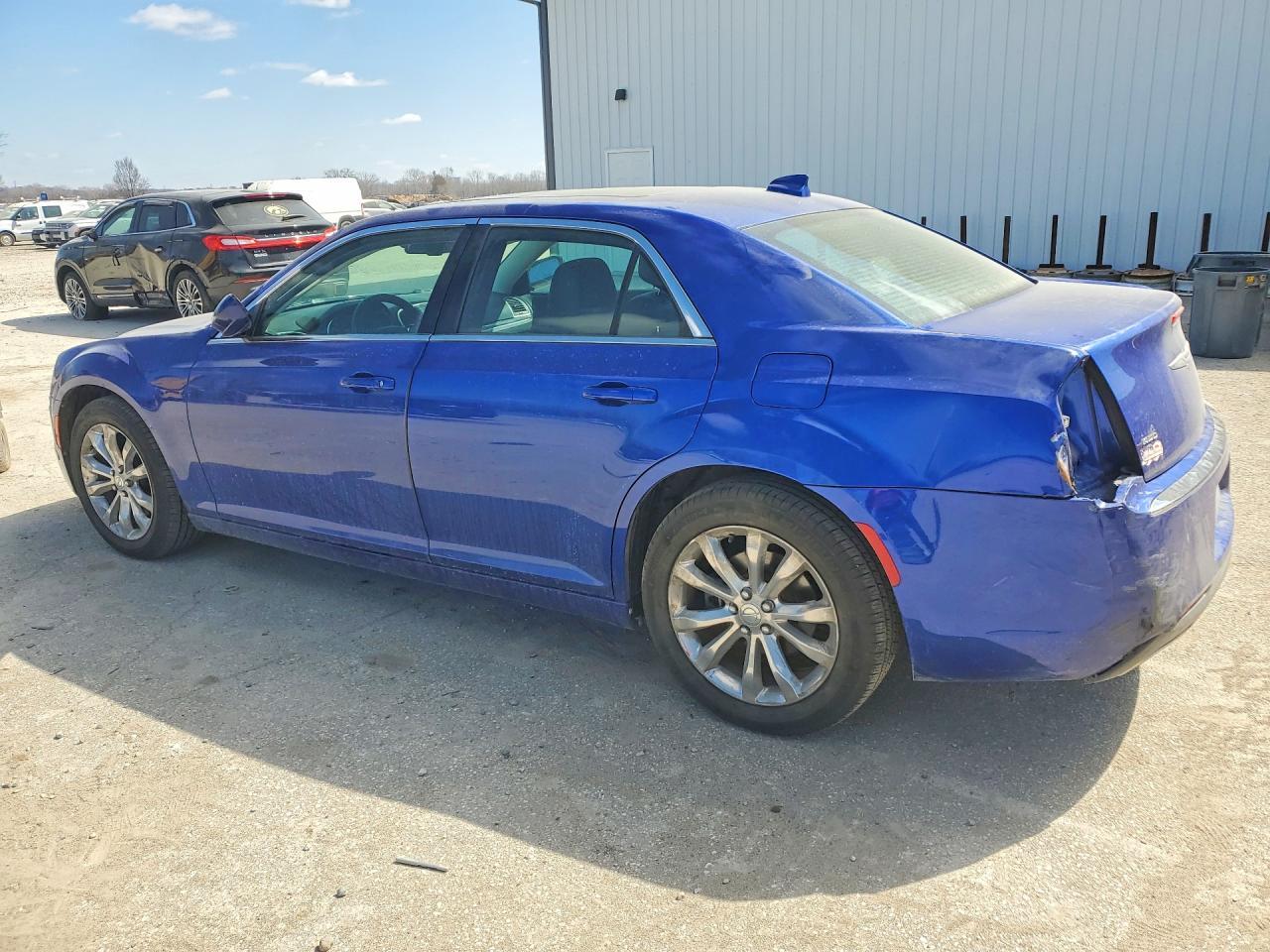 2018 CHRYSLER 300