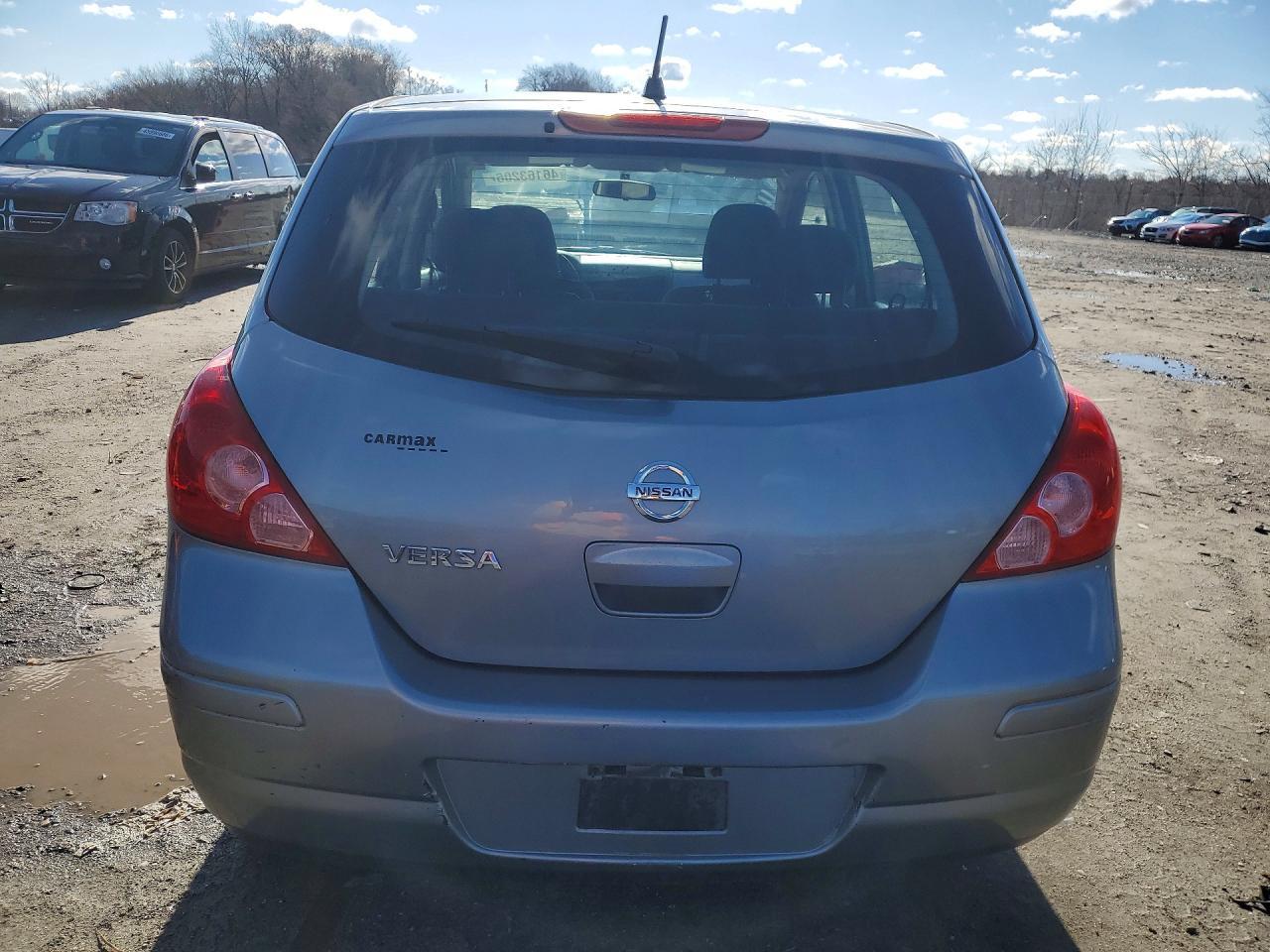 2010 NISSAN VERSA