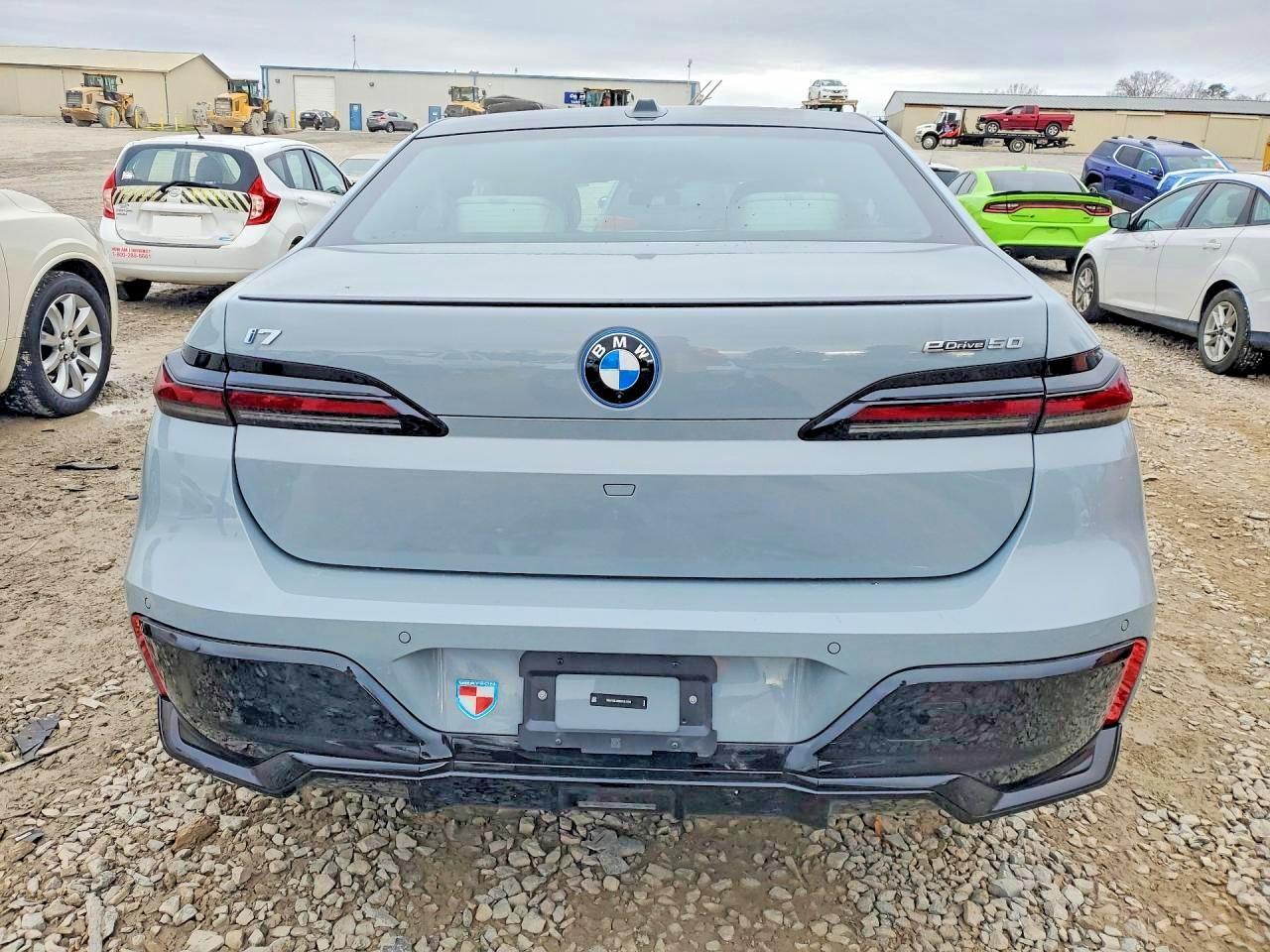 2025 BMW i7