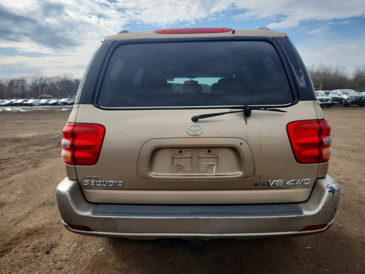 2004 TOYOTA Sequoia