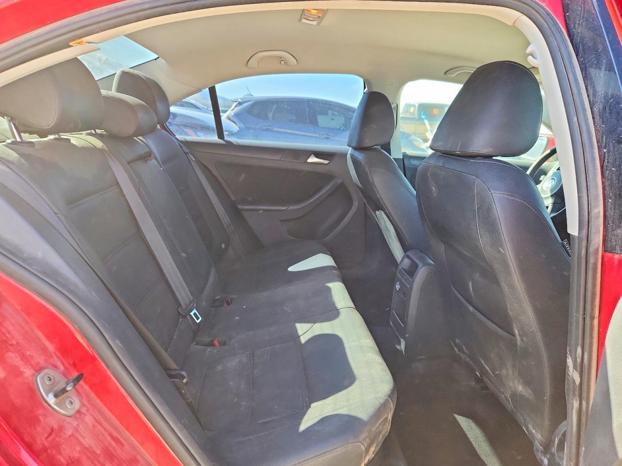 2012 VOLKSWAGEN JETTA