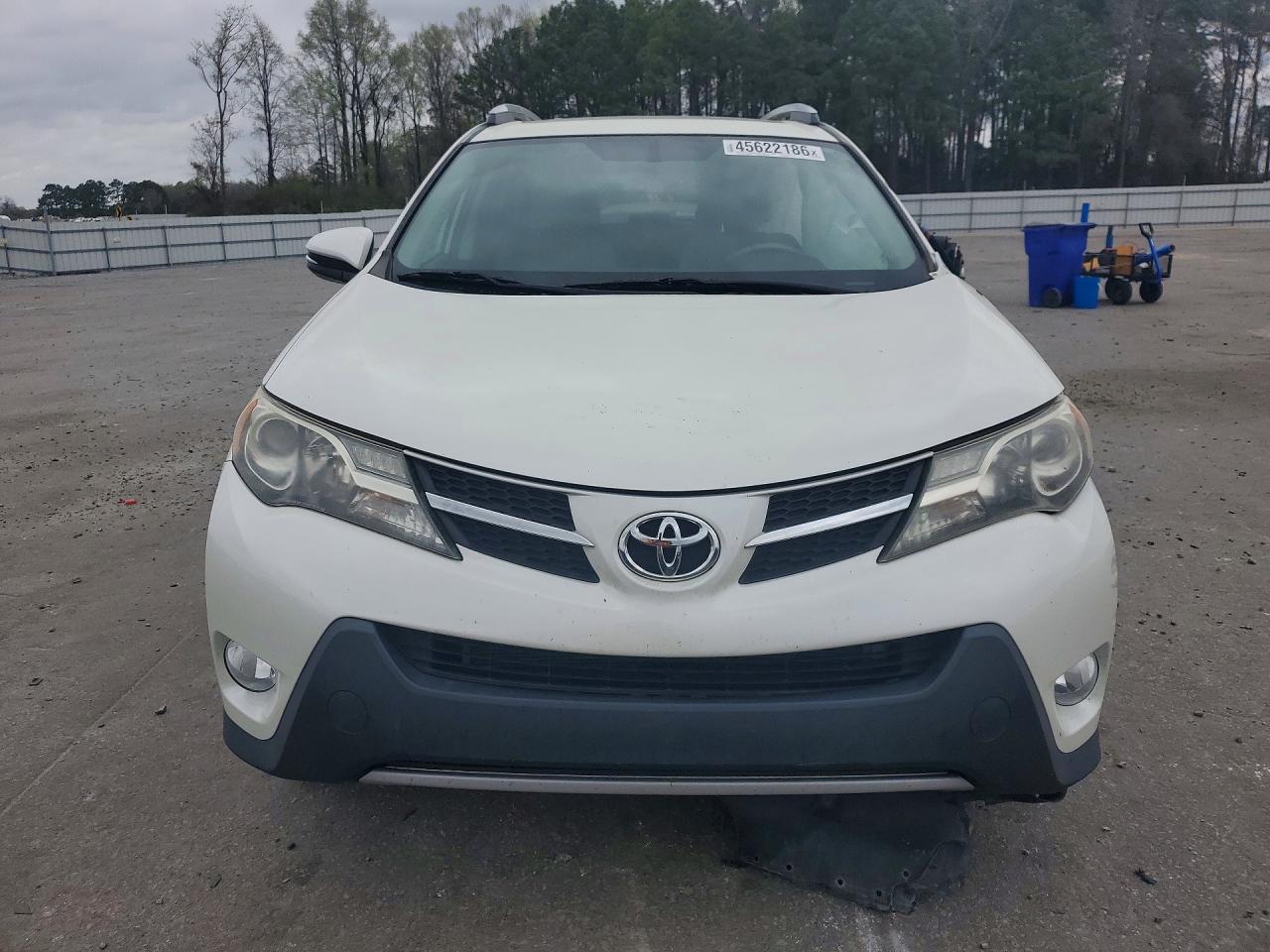 2015 TOYOTA RAV4
