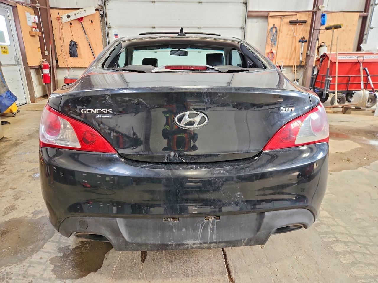 2011 HYUNDAI GENESIS