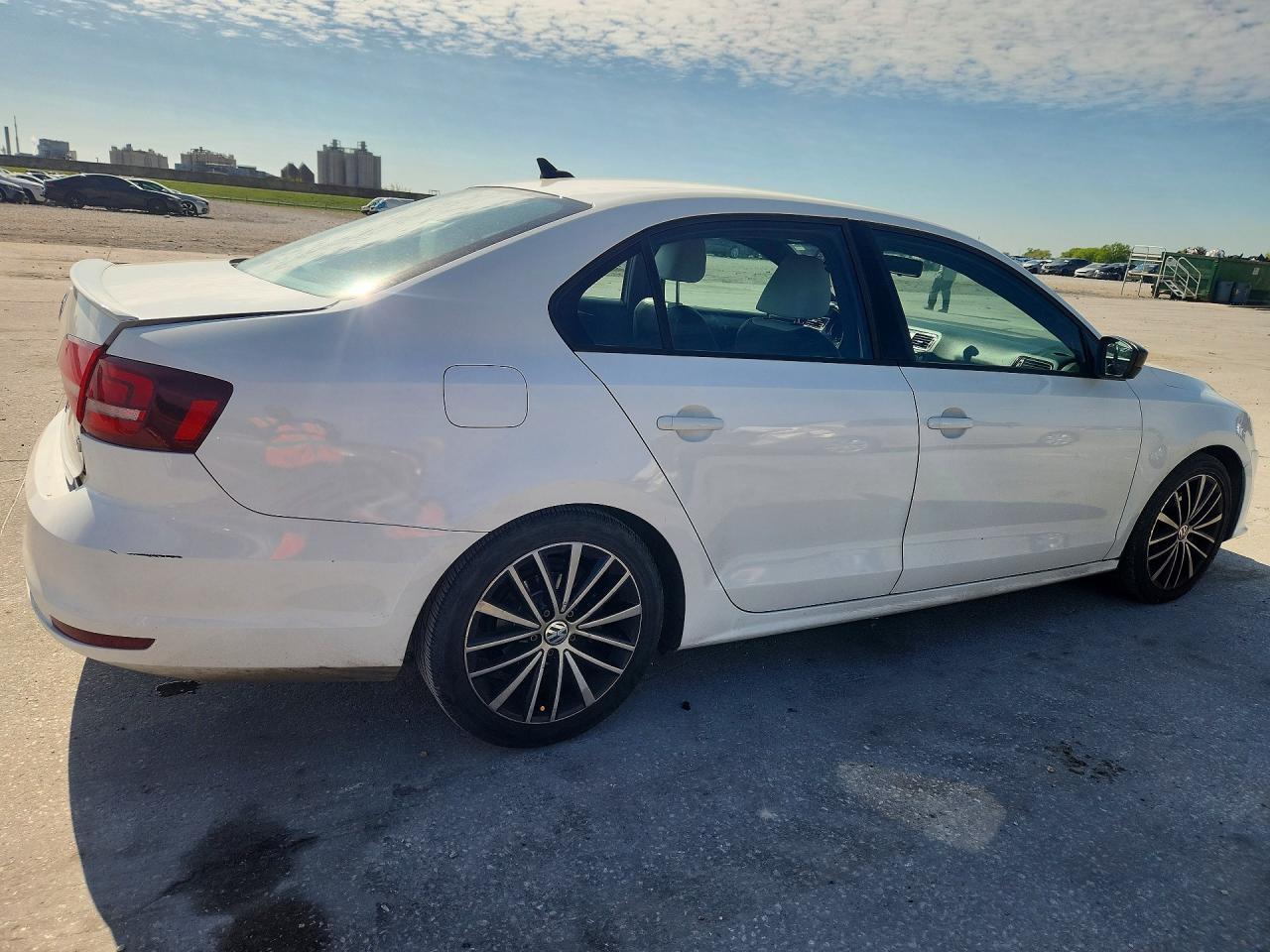 2016 VOLKSWAGEN JETTA