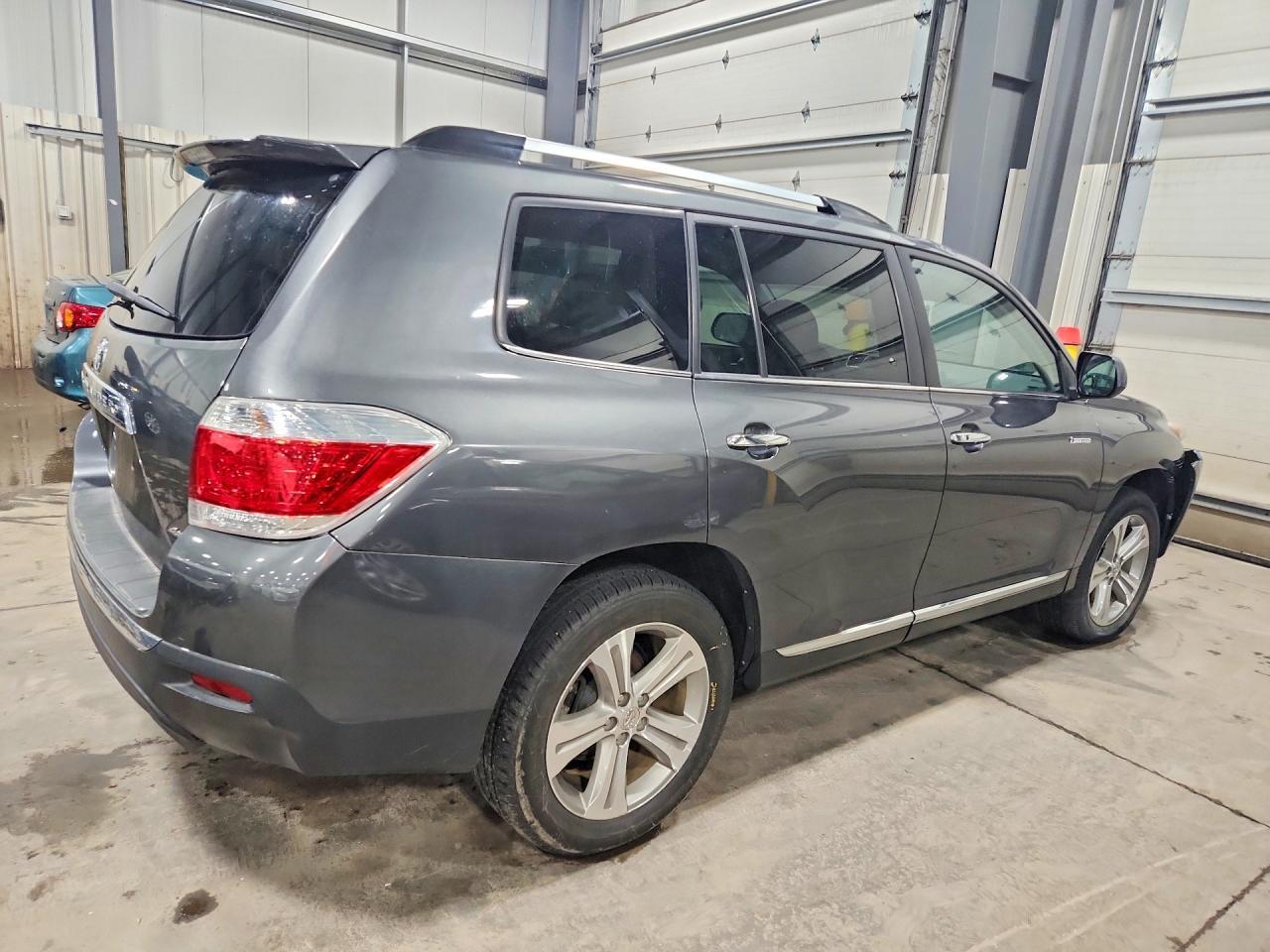 2012 TOYOTA HIGHLANDER