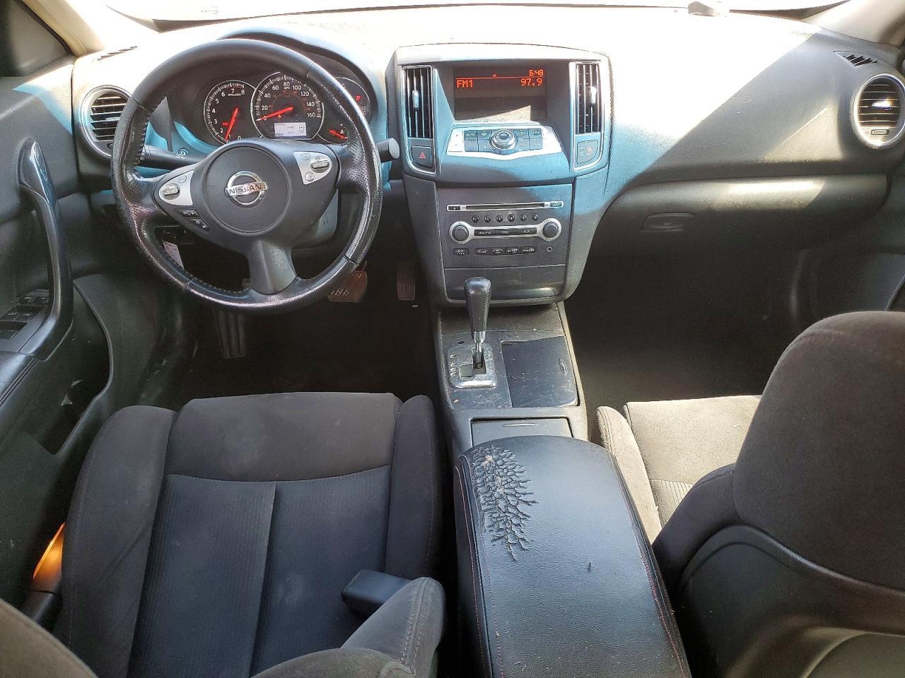 2012 NISSAN Maxima