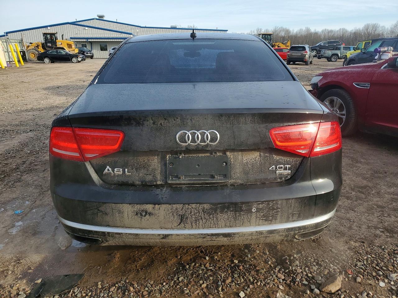 2013 AUDI A8