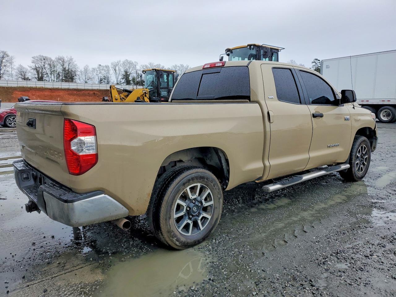 2018 TOYOTA TUNDRA