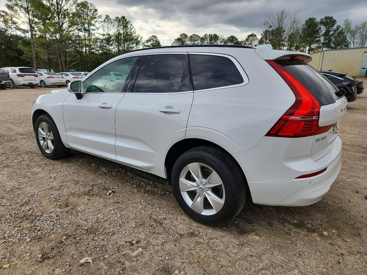 2022 VOLVO XC60