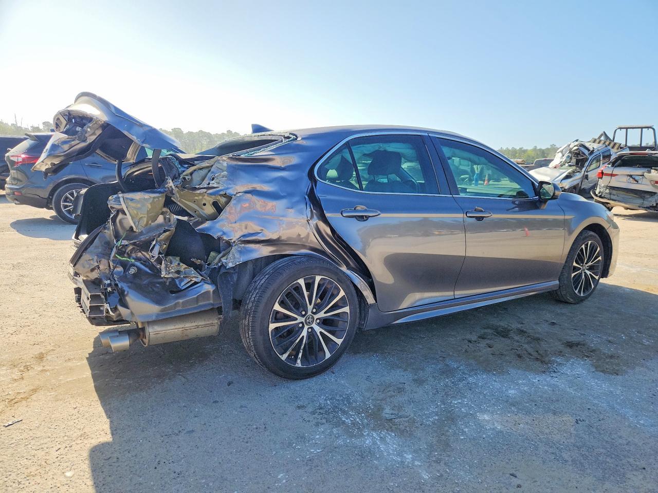 2019 TOYOTA CAMRY