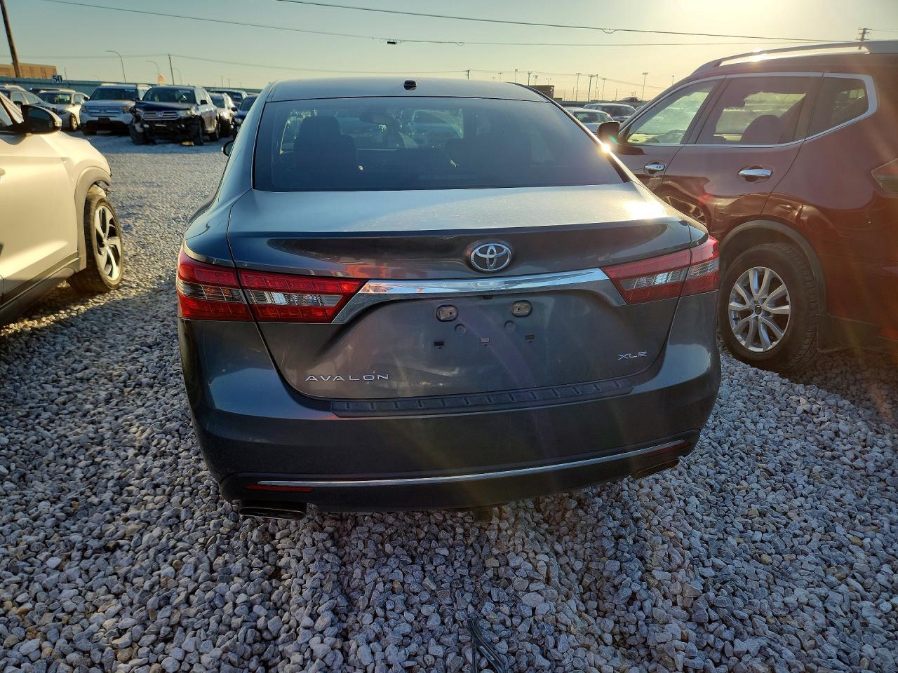 2017 TOYOTA Avalon