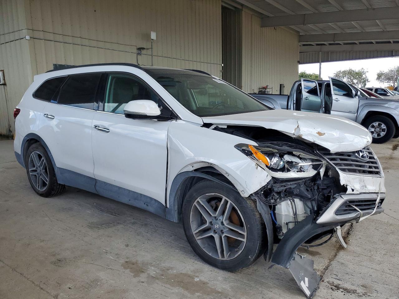 2017 HYUNDAI SANTA FE