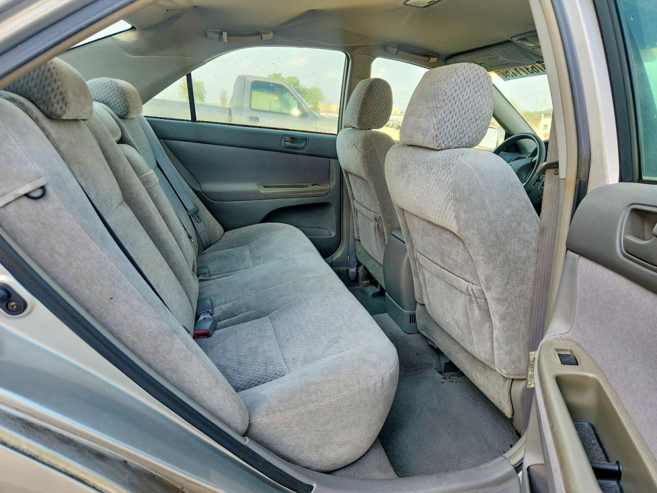 2004 TOYOTA CAMRY