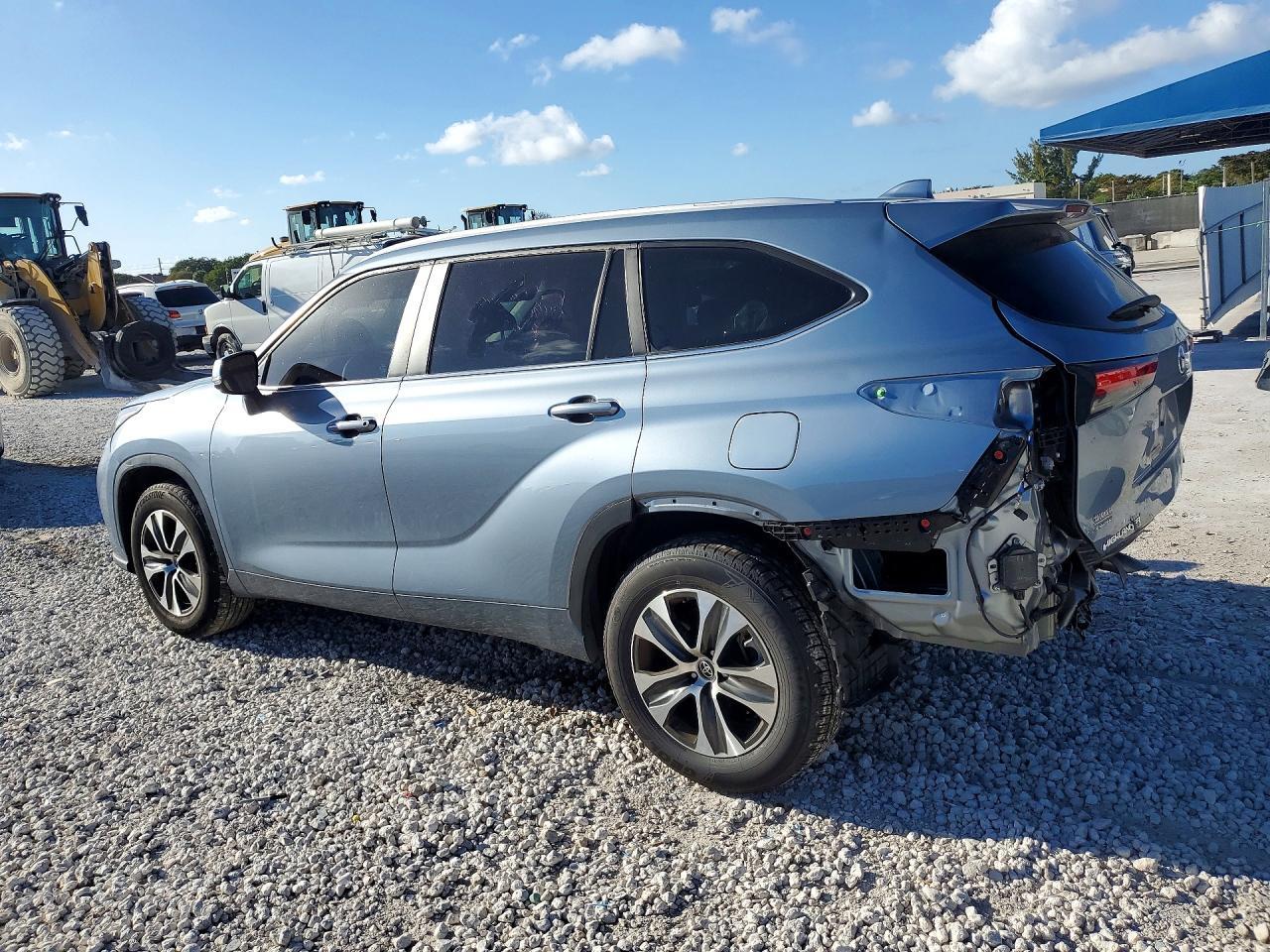 2023 TOYOTA HIGHLANDER
