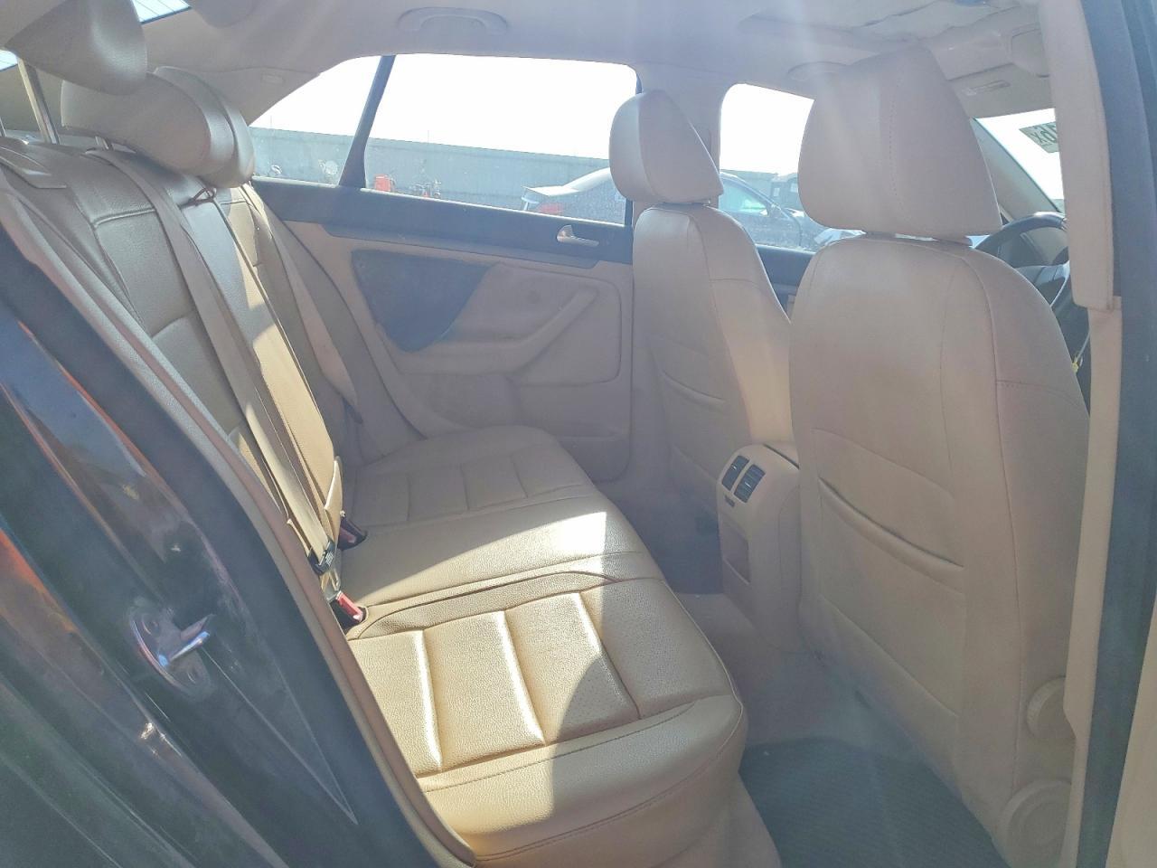 2009 VOLKSWAGEN JETTA