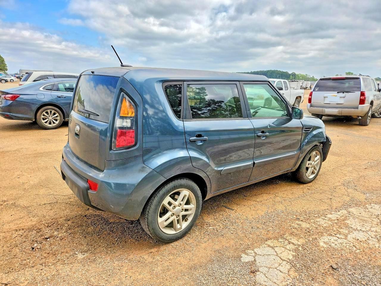 2011 KIA SOUL