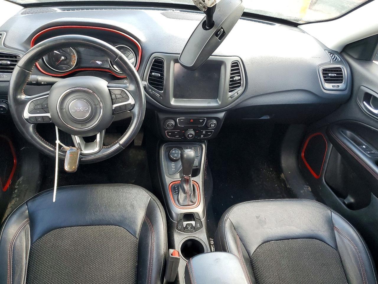 2020 JEEP Compass