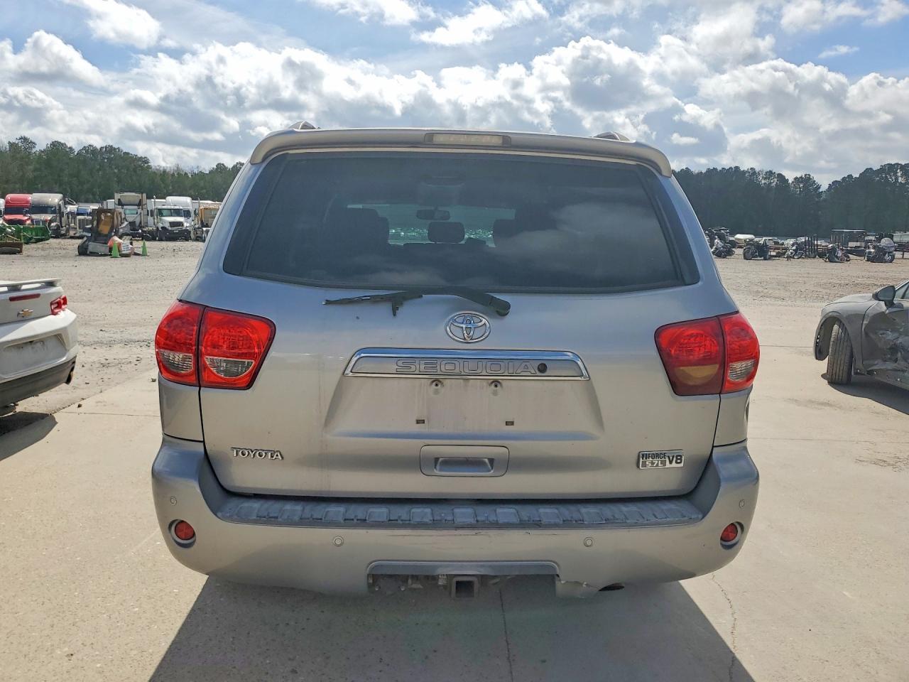 2008 TOYOTA Sequoia