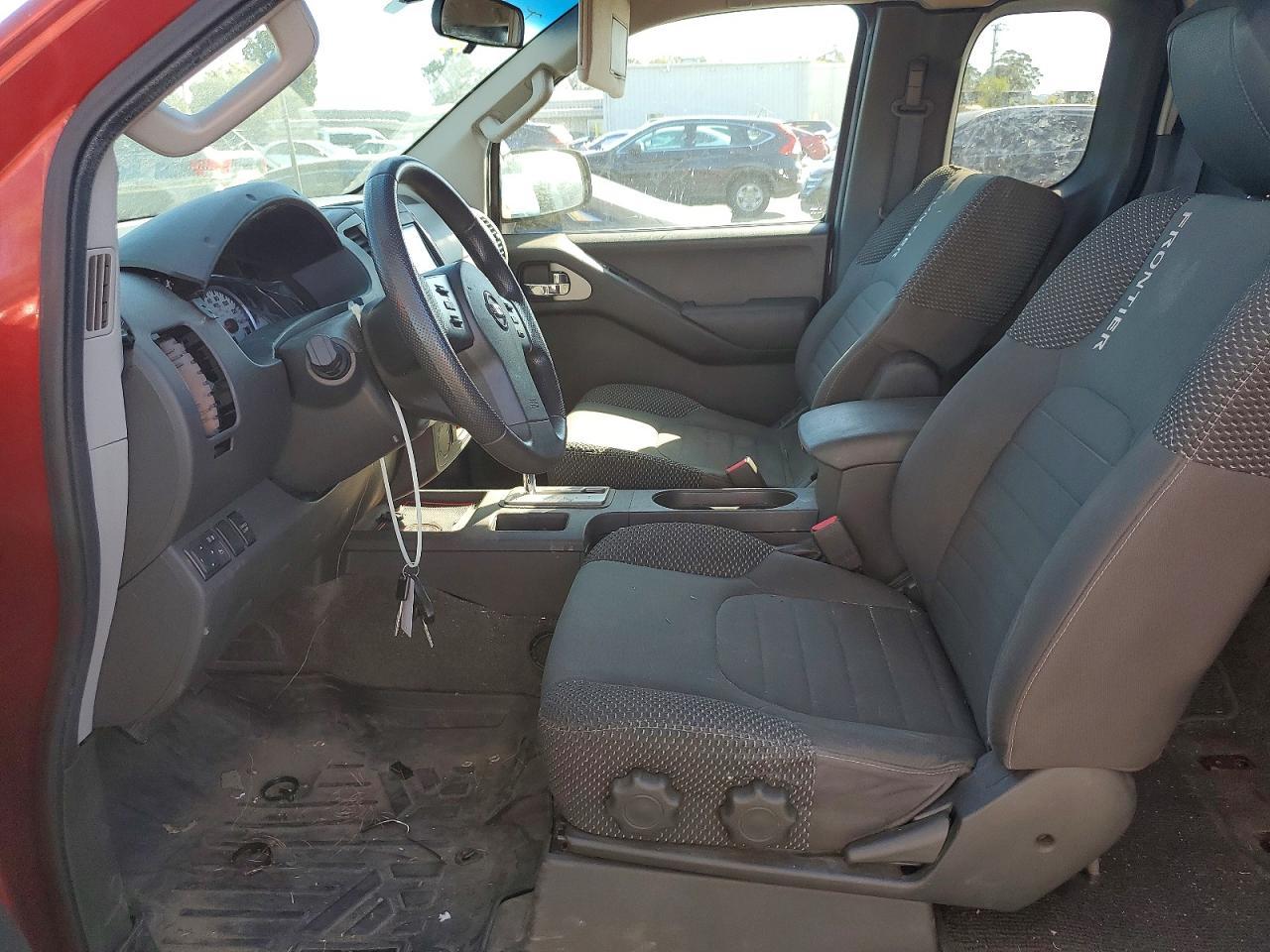 2012 NISSAN Frontier