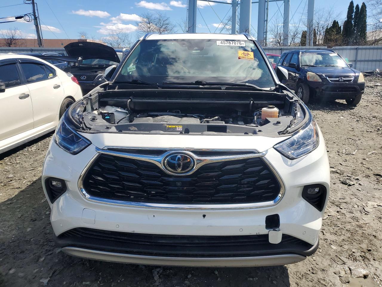 2021 TOYOTA HIGHLANDER