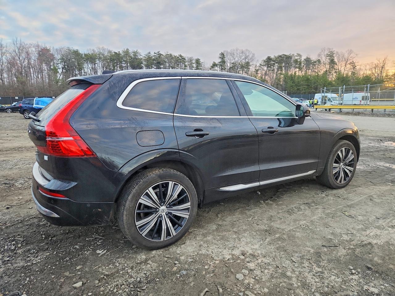 2023 VOLVO XC60
