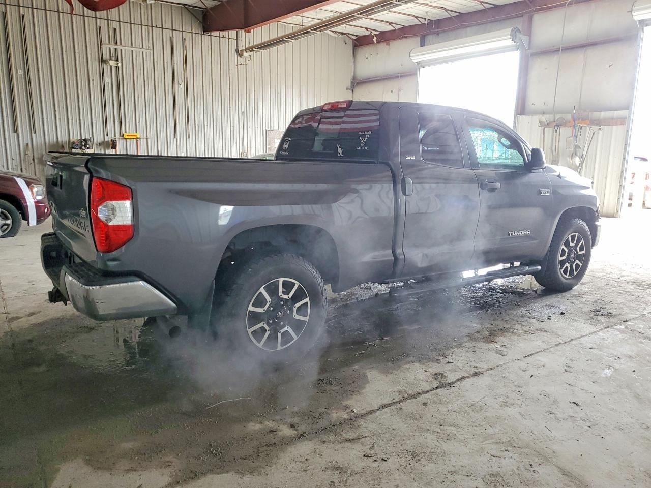 2016 TOYOTA TUNDRA