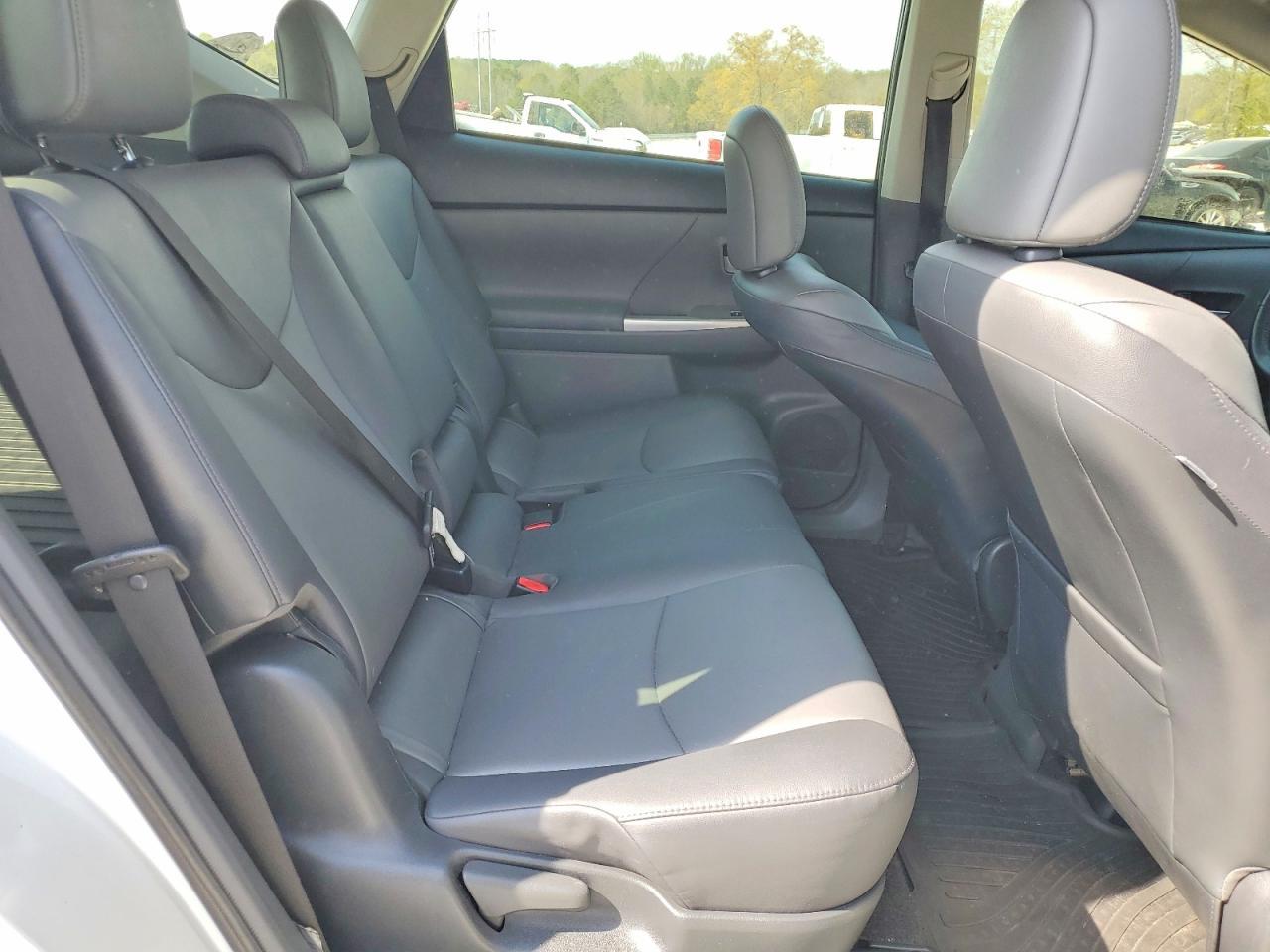 2013 TOYOTA PRIUS V