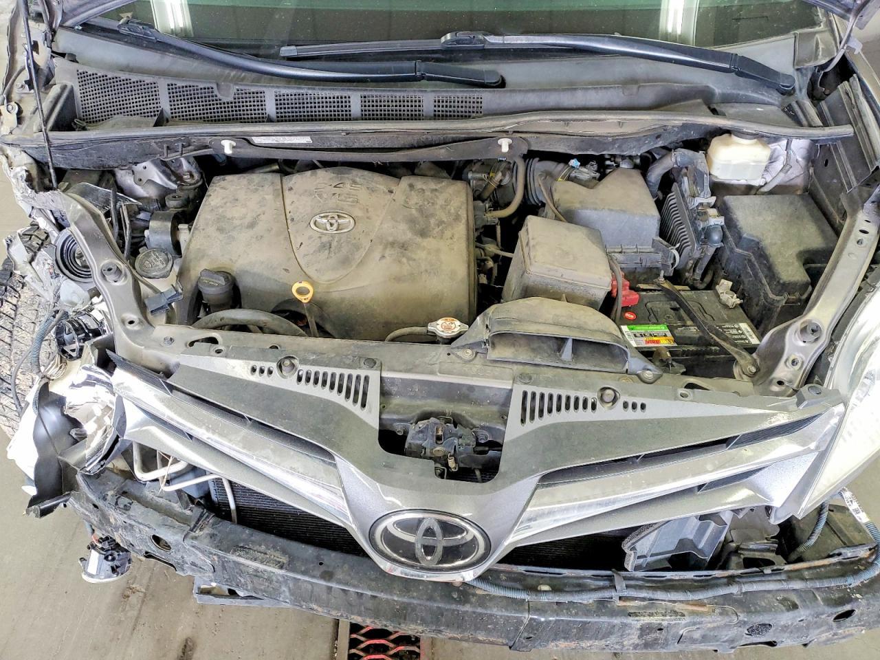 2018 TOYOTA SIENNA