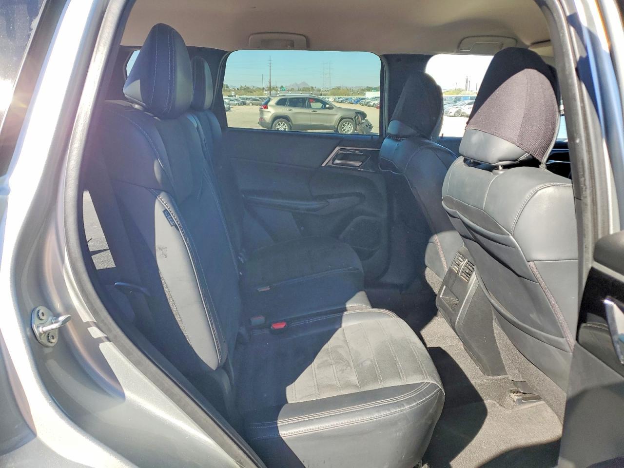 2022 MITSUBISHI outlander