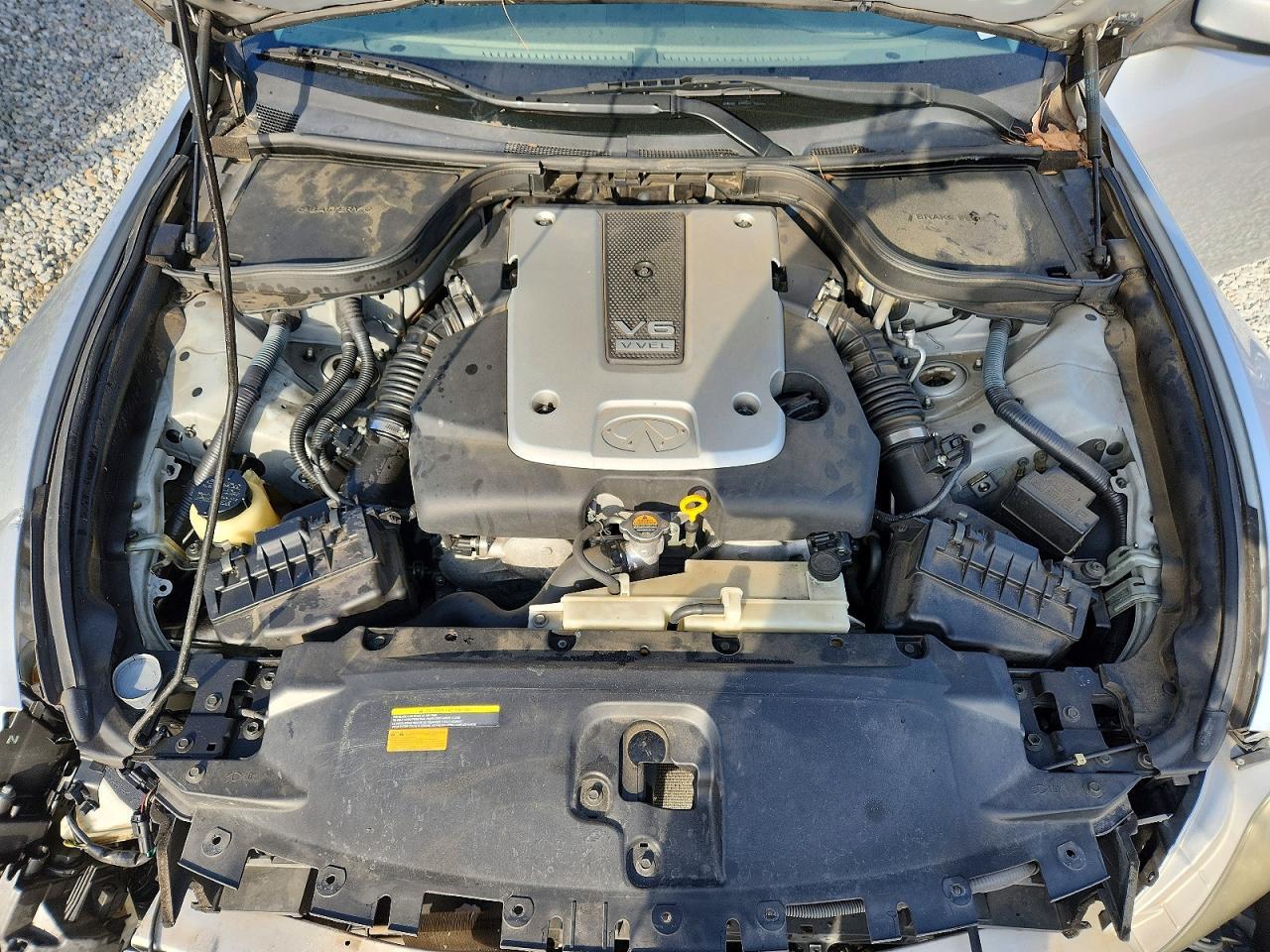 2011 INFINITI G37