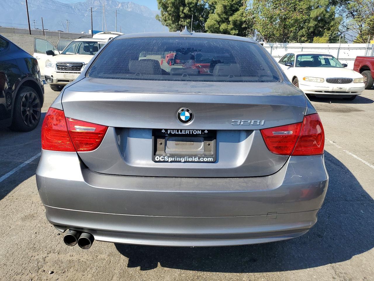 2011 BMW 3 SERIES