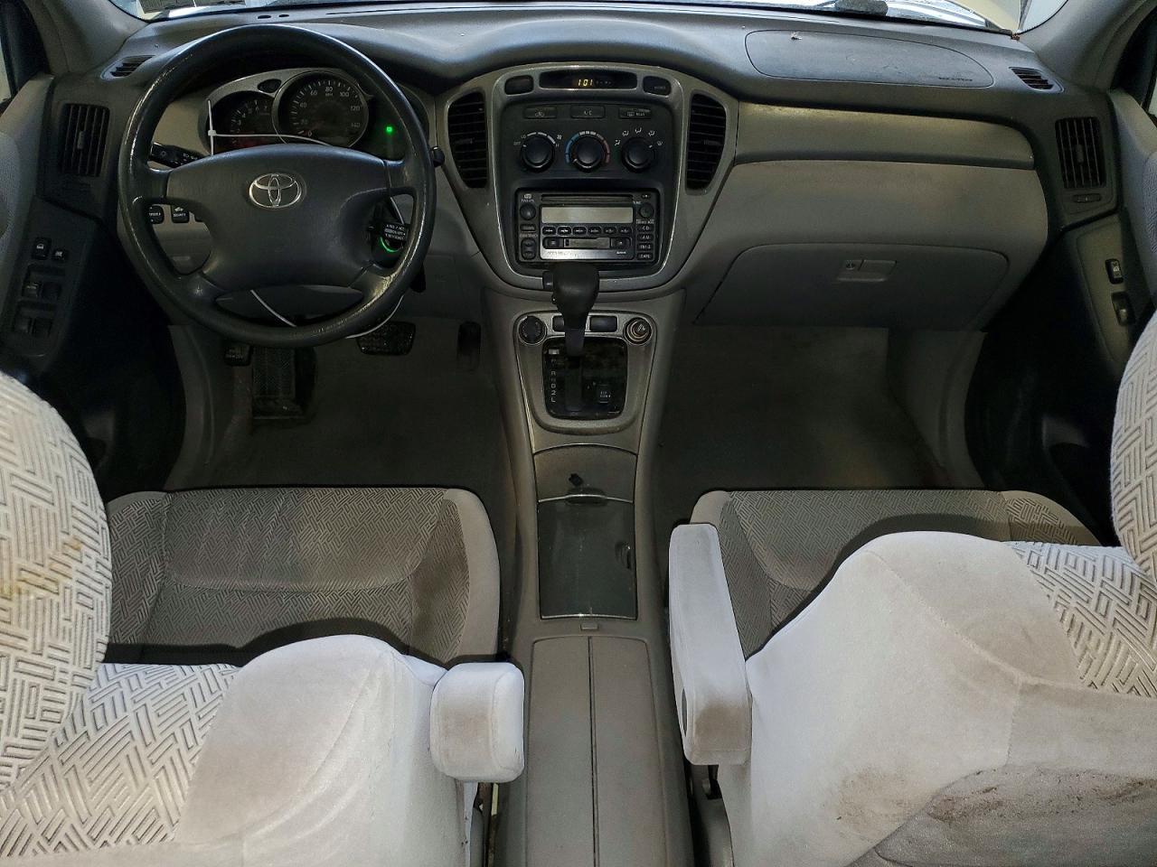 2003 TOYOTA HIGHLANDER