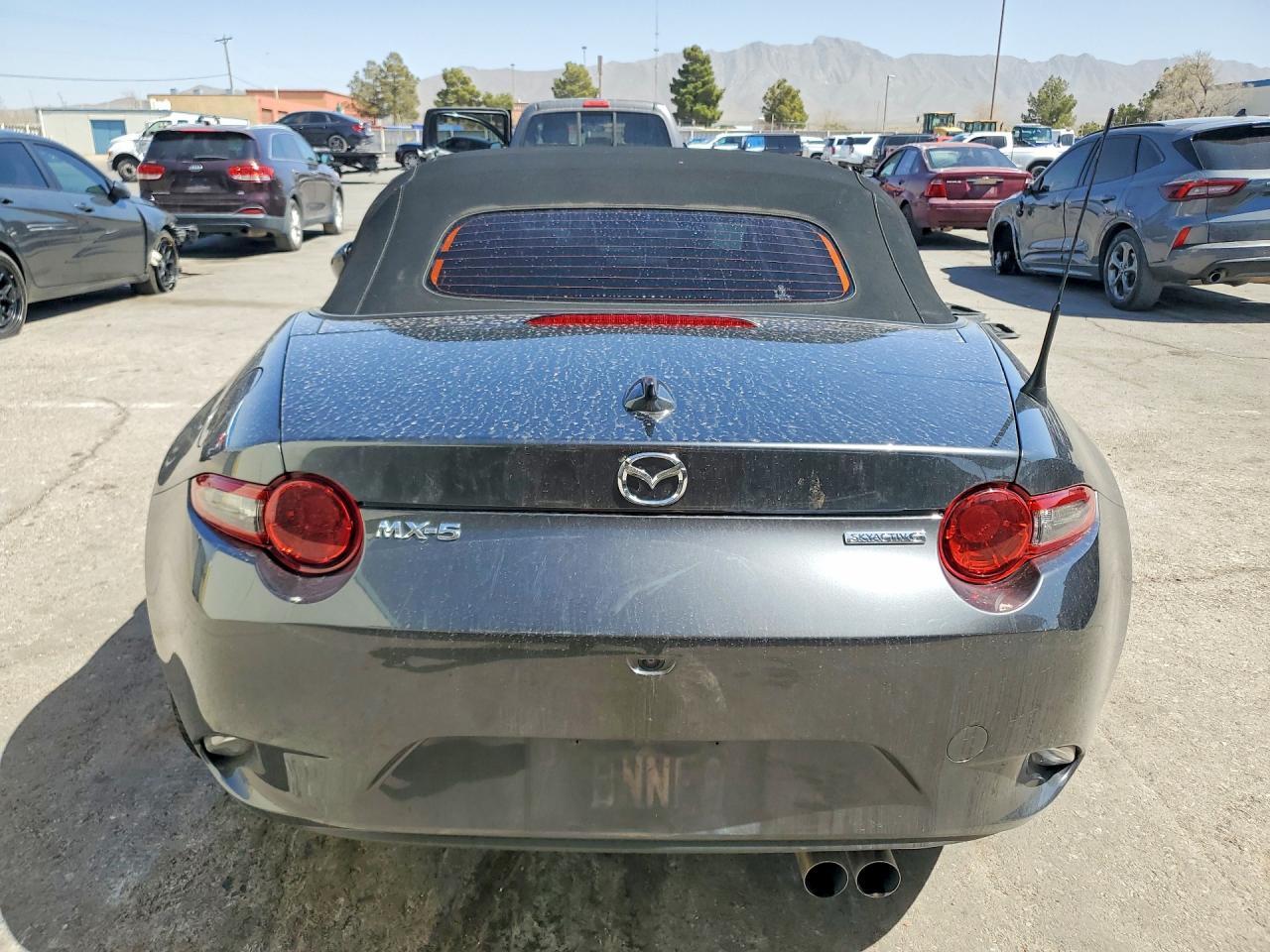2021 MAZDA MX-5 Miata
