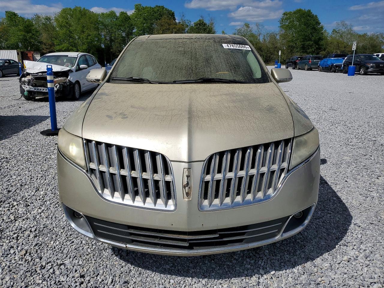 2010 LINCOLN MKT