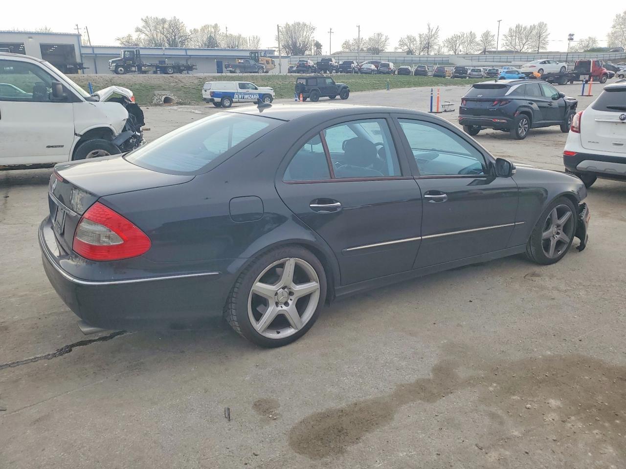 2009 MERCEDES-BENZ E-Class