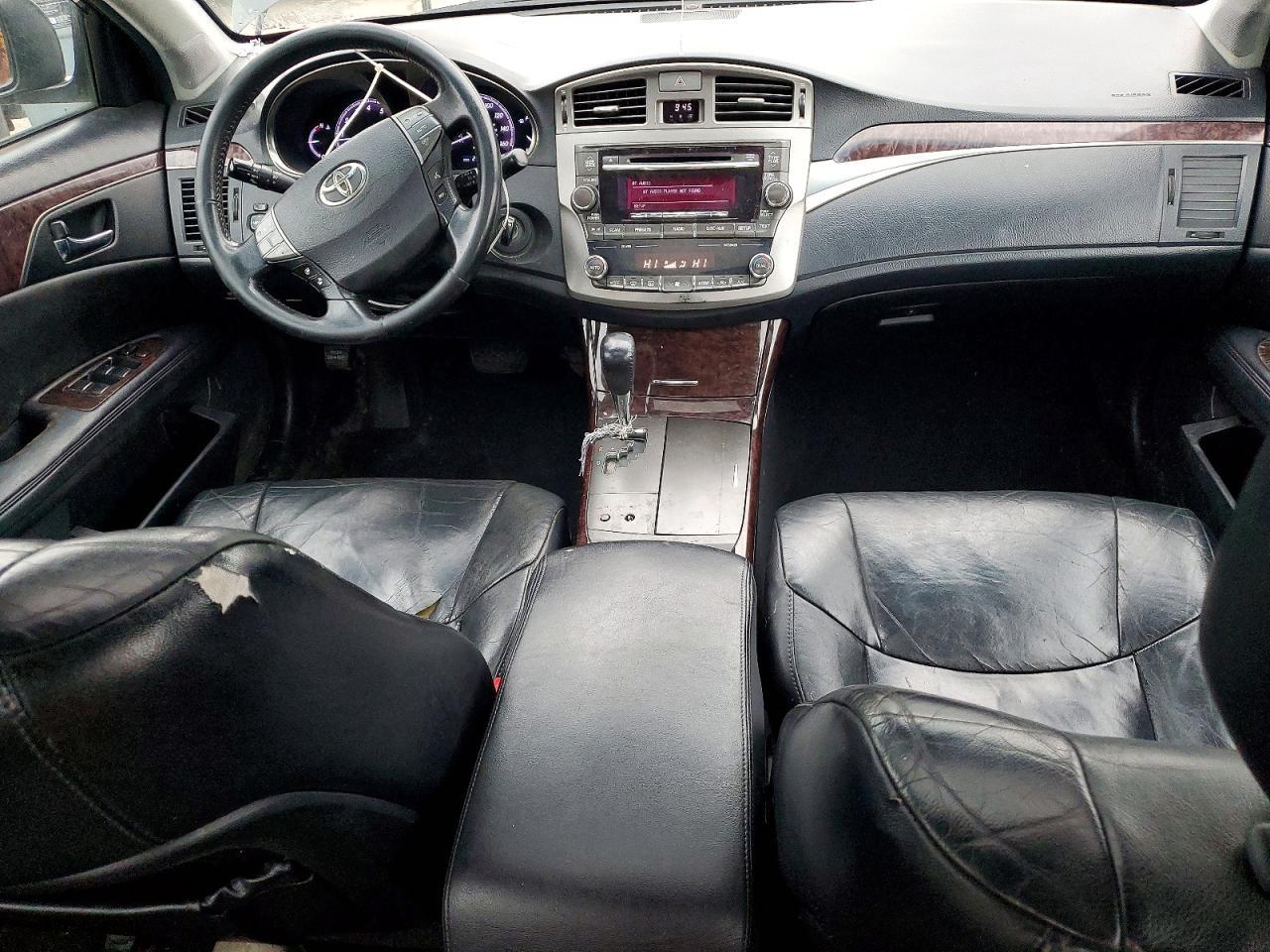 2011 TOYOTA Avalon