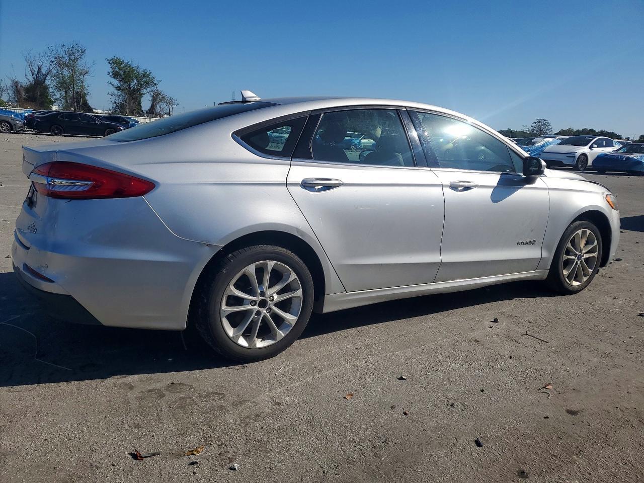 2019 FORD FUSION