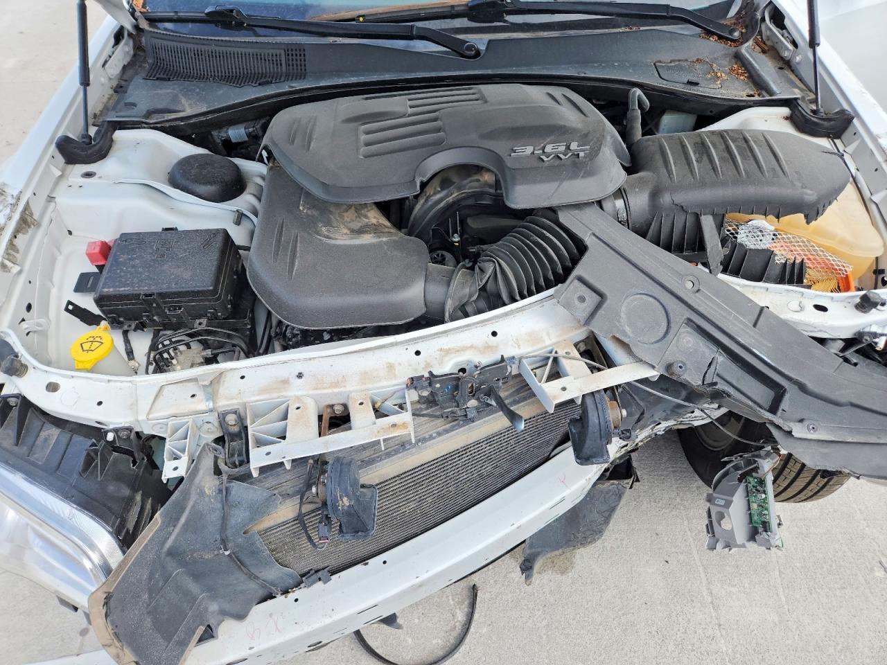 2019 CHRYSLER 300