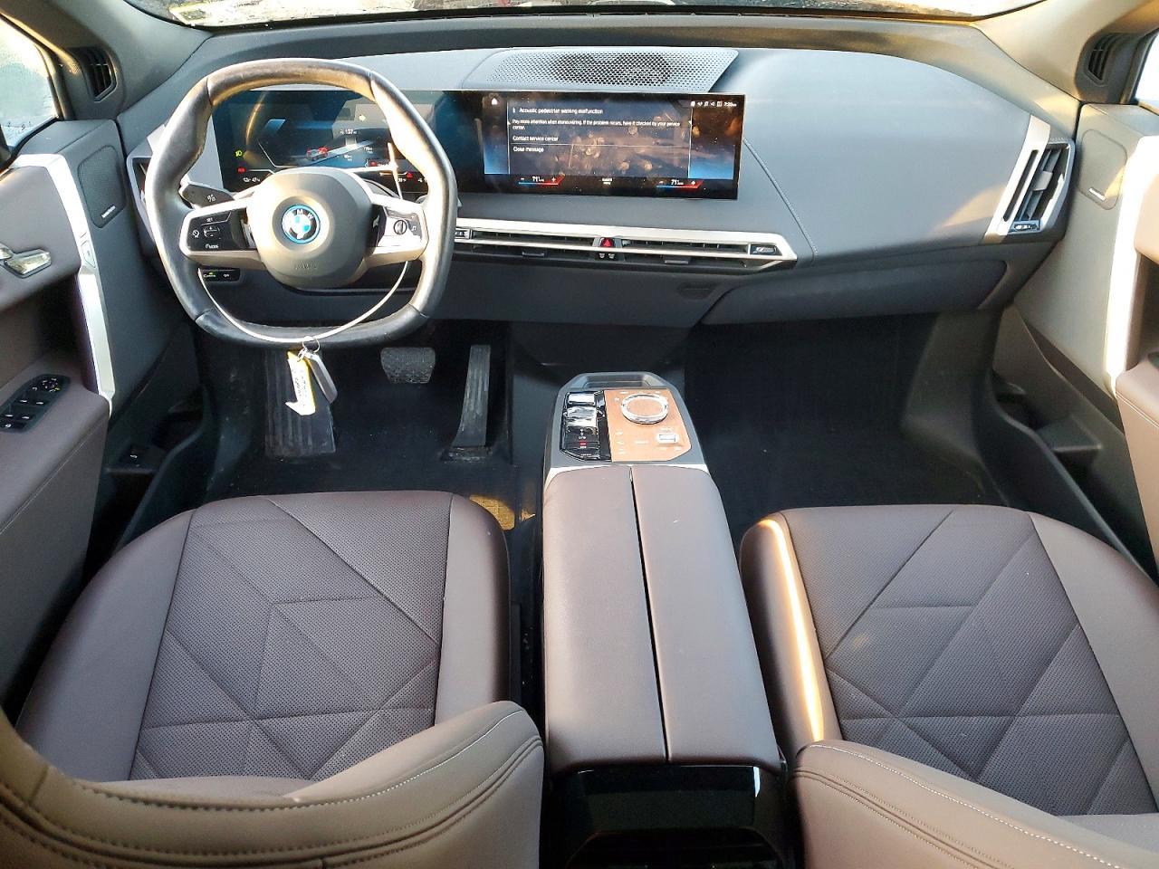 2023 BMW iX