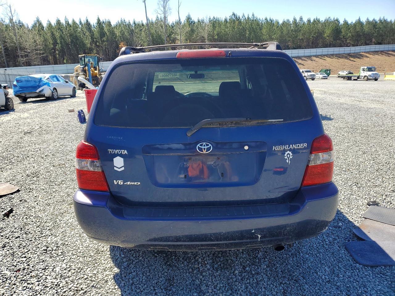2004 TOYOTA HIGHLANDER