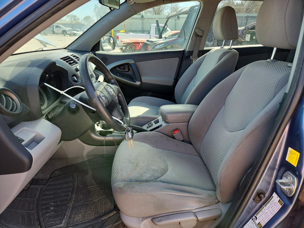 2011 TOYOTA RAV4