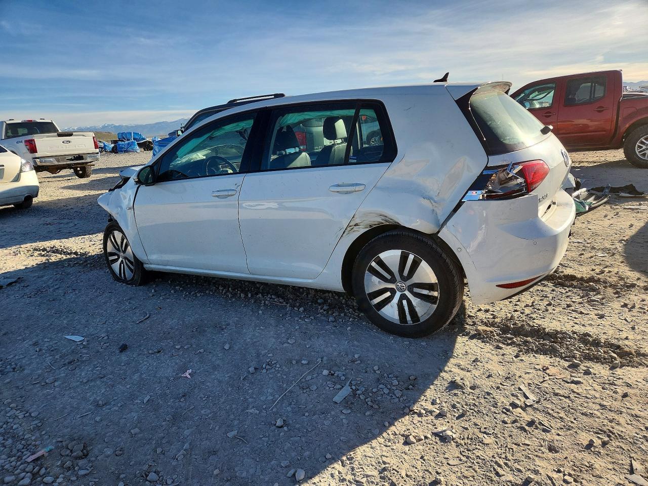 2016 VOLKSWAGEN e-Golf