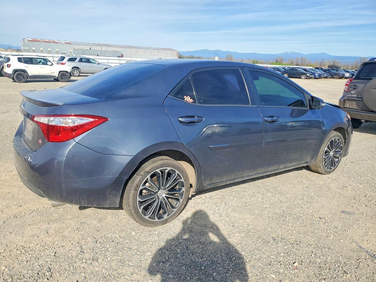 2016 TOYOTA COROLLA